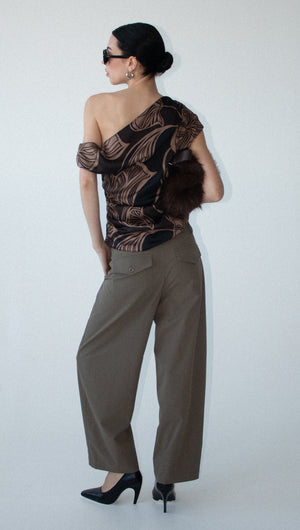 Abstract Leaf Print One Shoulder Top